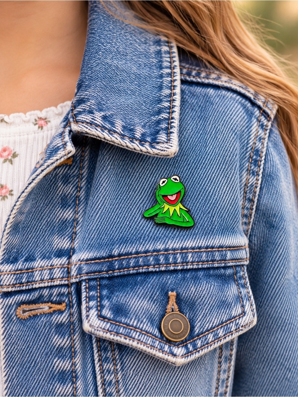 Kermit the Frog Enamel Pin Meme Cartoon Green Lapel Pin 1” NWT